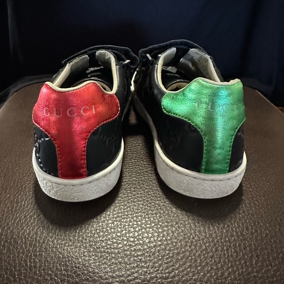 Gucci Kids Black and Green Sneakers - Picture 3 of 5